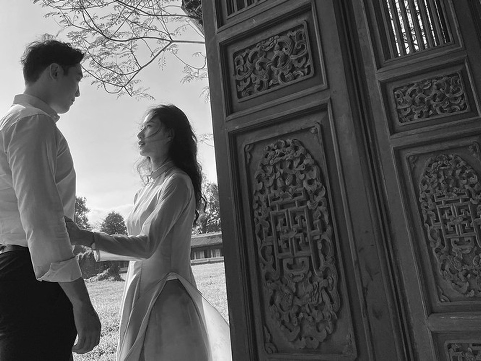 Cô gái Việt dẫn bạn trai Hàn ngắm cảnh đẹp nao lòng ở Huế - 1 Cô gái Việt dẫn bạn trai Hàn ngắm cảnh đẹp nao lòng ở Huế - 1
