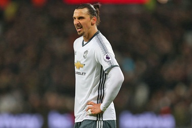 Vì sao Ibrahimovic “mất tích” ở trận đấu với Hull City?