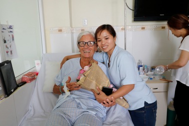 Nữ du khách người Pháp được cứu kịp thời khi gặp nạn ở Đà Nẵng