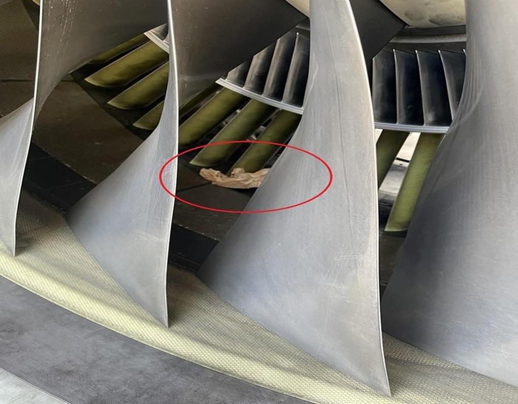 Phi công chỉ có 45 giây để cắt ngang đường cất hạ cánh ở Tân Sơn Nhất - 2 Phi công chỉ có 45 giây để cắt ngang đường cất hạ cánh ở Tân Sơn Nhất - 2