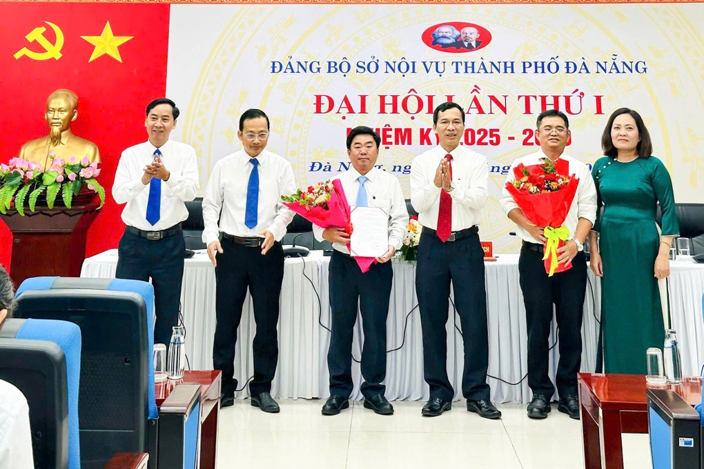Thành lập Chi bộ đặc khu Hoàng Sa - 1 Thành lập Chi bộ đặc khu Hoàng Sa - 1