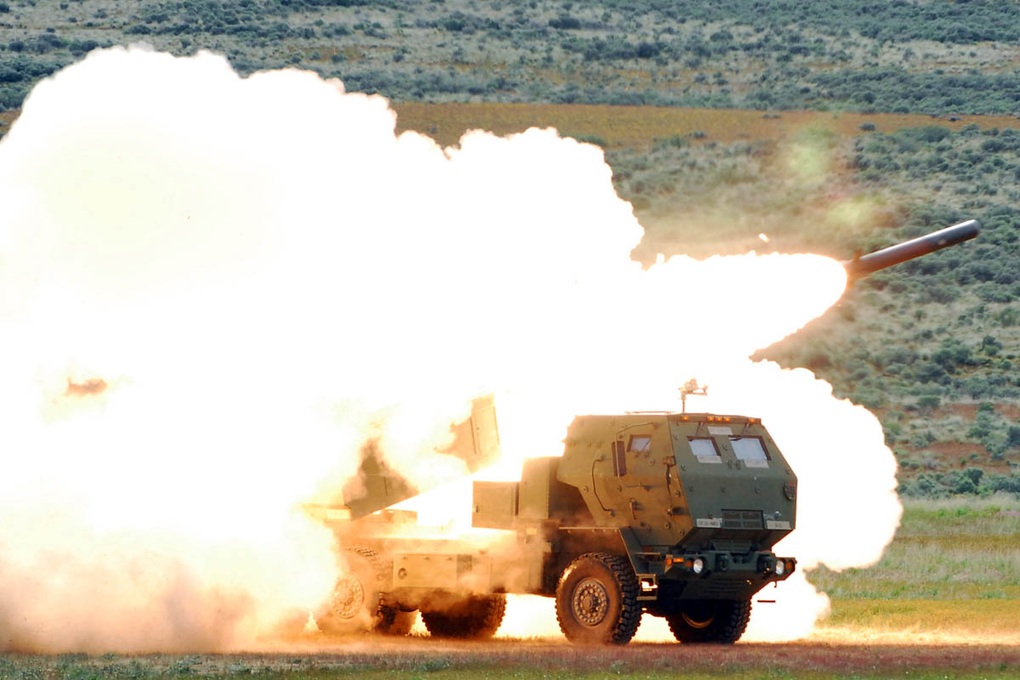 Mỹ gửi thêm hỏa thần HIMARS cho Ukraine - 1 Mỹ gửi thêm hỏa thần HIMARS cho Ukraine - 1