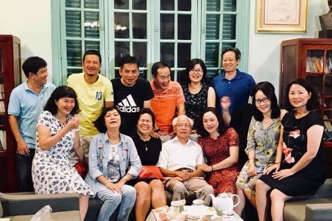 Cựu học sinh trường Thực nghiệm: “May mắn vì được hưởng phương pháp của GS. Hồ Ngọc Đại!”