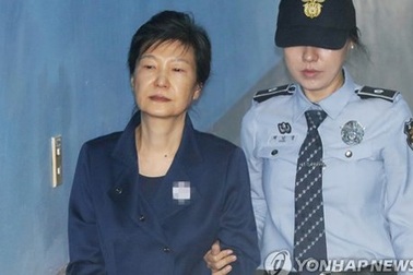 Cựu TT Hàn Quốc bị tố nhận hối lộ hơn 3 tỷ won từ Cơ quan tình báo