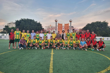 Sôi động trận giao hữu bóng đá chào mừng ngày Quốc khánh 2/9