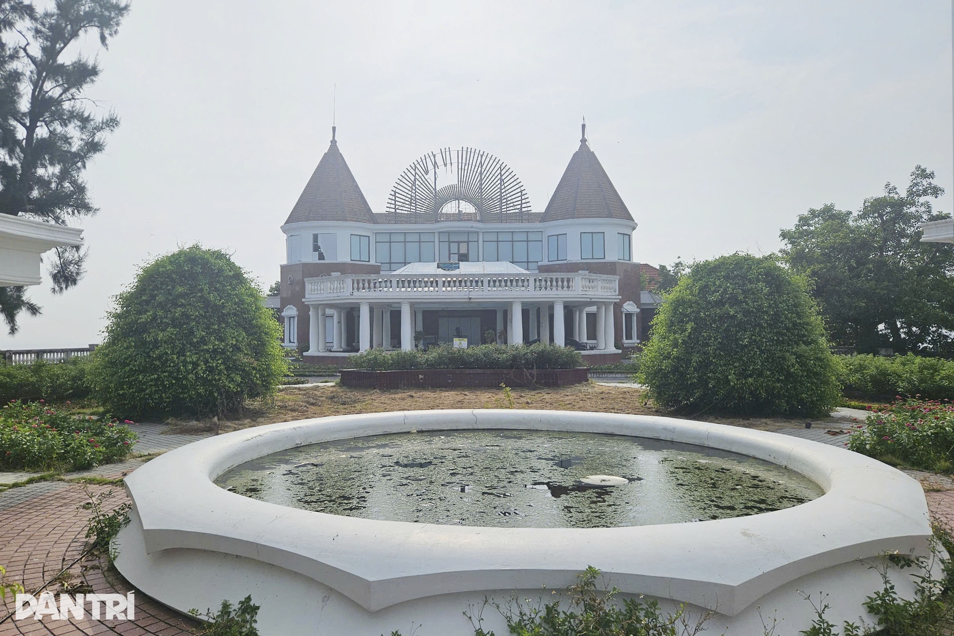Casino Đồ Sơn - biểu tượng du lịch một thời của Hải Phòng bị bỏ hoang - 4