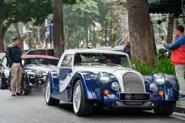 Loạt xe thể thao cổ điển Morgan bất ngờ đổ bộ "thánh địa siêu xe" Hà Nội