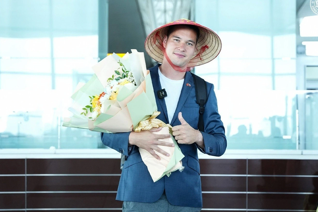 Vừa gia nhập CLB Công An Hà Nội, Filip Nguyễn đã thiết lập kỷ lục - 1 Vừa gia nhập CLB Công An Hà Nội, Filip Nguyễn đã thiết lập kỷ lục - 1