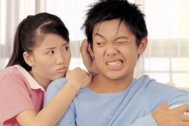 Nản vì bạn gái ghen tuông, kiểm soát