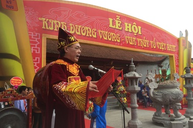 Phó Chủ tịch nước Đặng Thị Ngọc Thịnh dự lễ khai hội Kinh Dương Vương