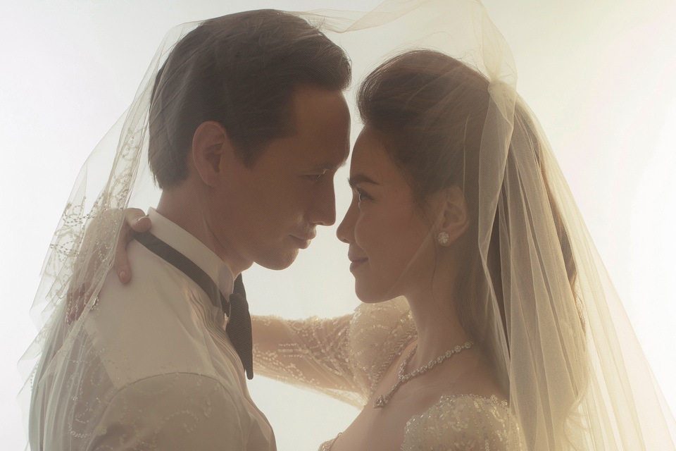 Hồ Ngọc Hà lần đầu tiết lộ ảnh cưới với Kim Lý - 1 Hồ Ngọc Hà lần đầu tiết lộ ảnh cưới với Kim Lý - 1