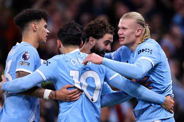 Haaland tỏa sáng, Man City khuất phục Bournemouth và vươn lên nhì bảng