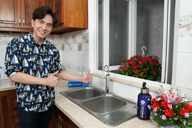 Ca sĩ Đan Trường tin dùng máy lọc nước ion kiềm Panasonic TK-AB50