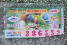 Vụ tờ vé số trúng 2 tỷ đồng: Tòa thông báo nộp tạm ứng án phí 36 triệu đồng