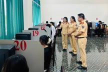 Cục CSGT kiểm tra đột xuất công tác sát hạch lái xe ở Ninh Bình