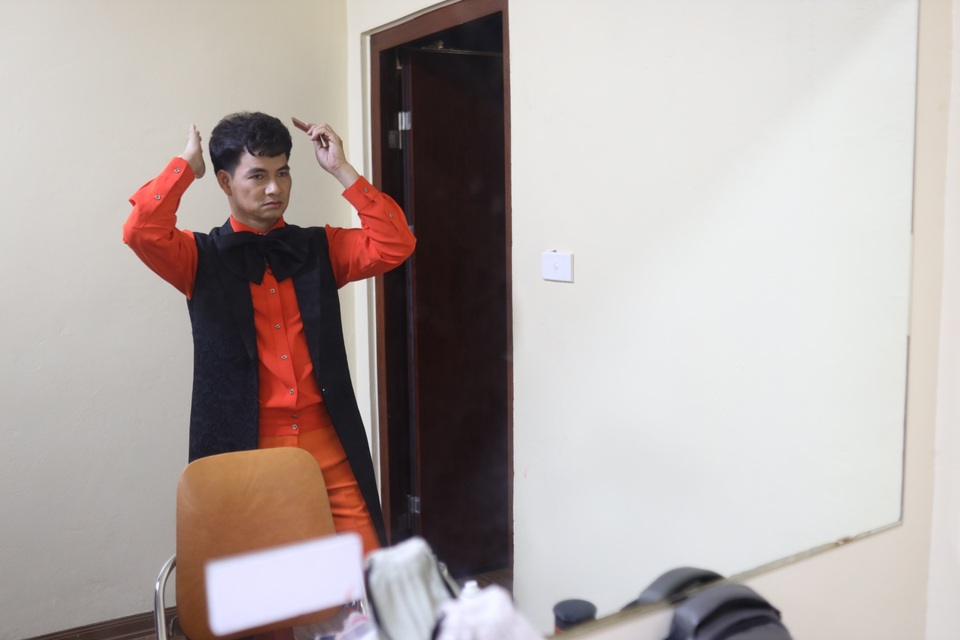 Hình ảnh hài hước trong buổi ghi hình không khán giả của Táo Quân - 3 Hình ảnh hài hước trong buổi ghi hình không khán giả của Táo Quân - 3
