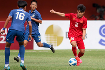 Cổ động viên Thái Lan: "Chúng ta thua Việt Nam mãi thành quen"