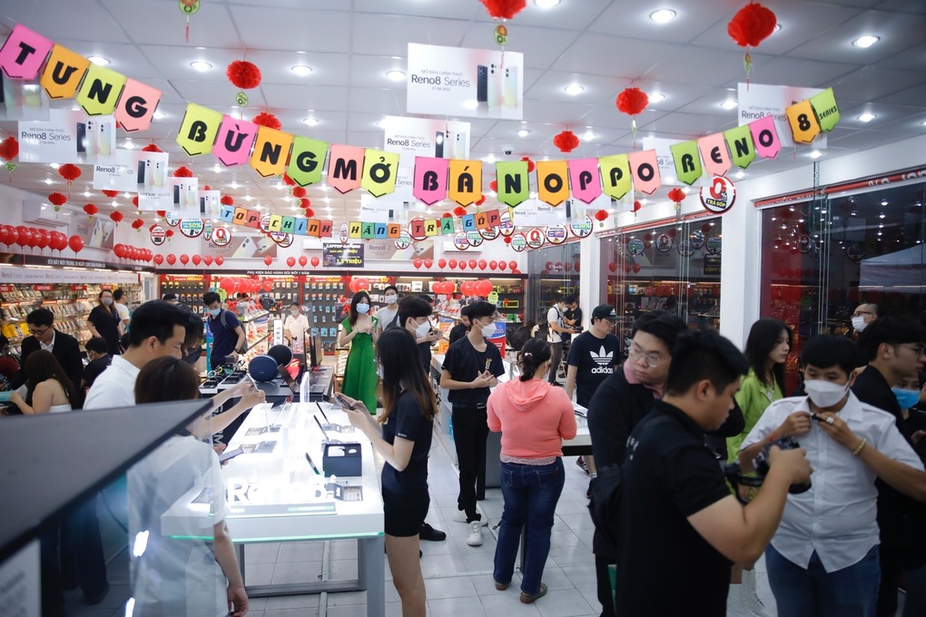 FPT Shop mở bán sớm OPPO Reno8 Series - 2 FPT Shop mở bán sớm OPPO Reno8 Series - 2