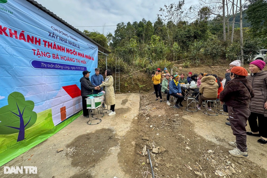 Khánh thành nhà Nhân ái dành tặng người phụ nữ cô đơn, khốn khó ở Bắc Kạn - 1 Khánh thành nhà Nhân ái dành tặng người phụ nữ cô đơn, khốn khó ở Bắc Kạn - 1