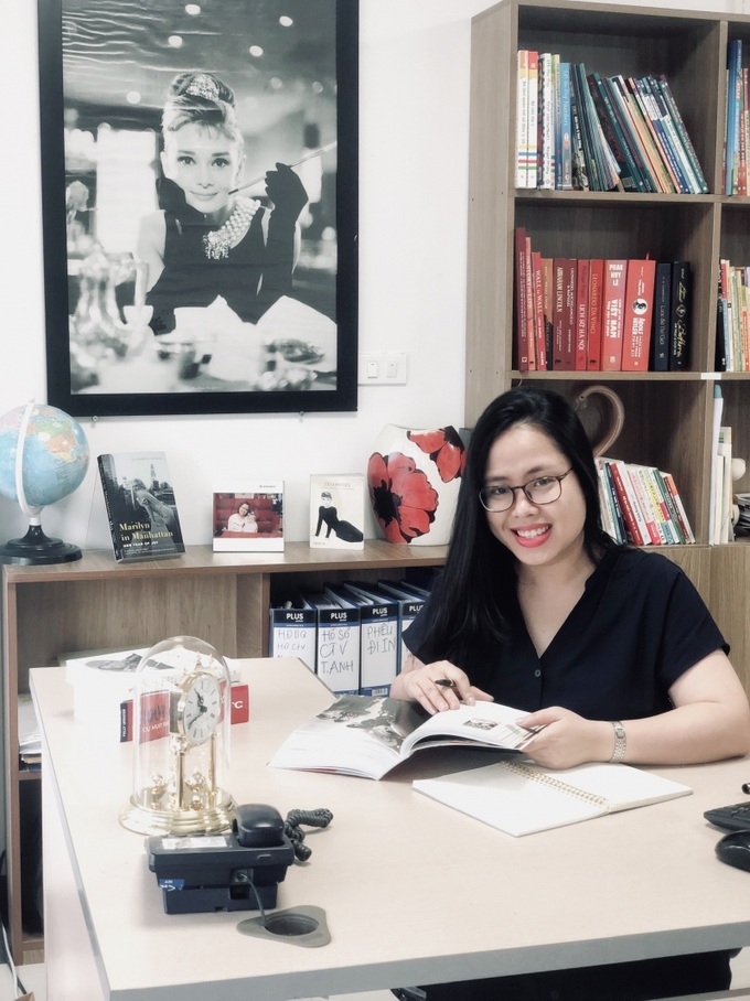 Chị Nguyễn Thu Trang - Giám đốc Bản quyền và Xuất bản Tân Việt Books. Ảnh: NVCC
