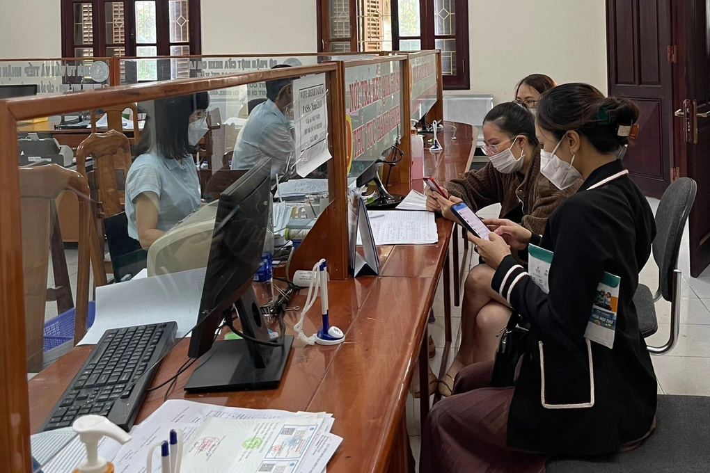Hàng nghìn lao động rút bảo hiểm, có người đóng hơn 19 năm còn rút - 3 Hàng nghìn lao động rút bảo hiểm, có người đóng hơn 19 năm còn rút - 3