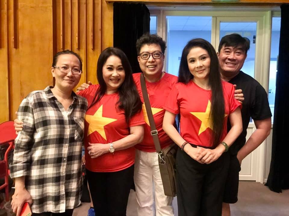 TPHCM: Hàng trăm nghệ sĩ cùng tham gia dự án âm nhạc kỷ niệm 30-4 - 2 TPHCM: Hàng trăm nghệ sĩ cùng tham gia dự án âm nhạc kỷ niệm 30-4 - 2