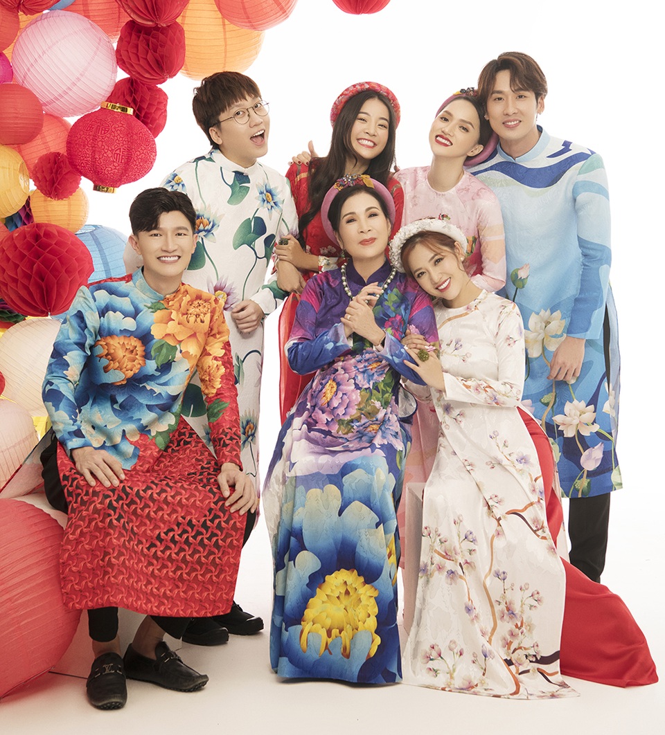 NSND Kim Xuân dàn nghệ sĩ trẻ diện áo dài “Đám cưới chuột” đón Tết - 3 NSND Kim Xuân dàn nghệ sĩ trẻ diện áo dài “Đám cưới chuột” đón Tết - 3