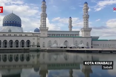 Du khách Trung Quốc bị phạt vì nhảy phản cảm ở nơi linh thiêng