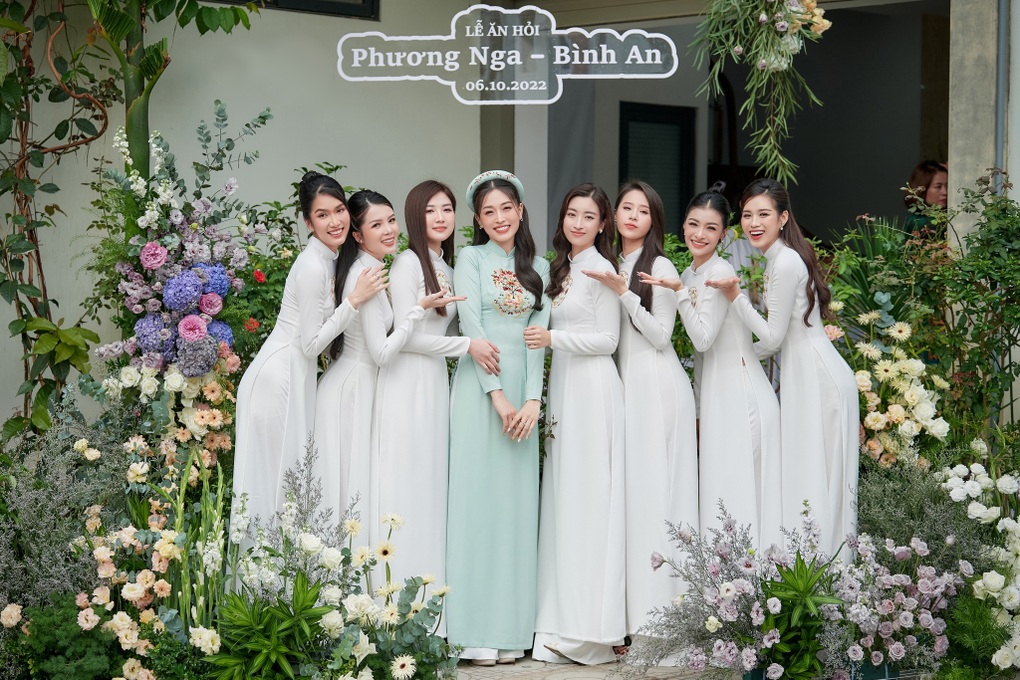 Dàn hoa hậu, mỹ nam VTV quy tụ trong lễ ăn hỏi Phương Nga - Bình An - 12 Dàn hoa hậu, mỹ nam VTV quy tụ trong lễ ăn hỏi Phương Nga - Bình An - 12