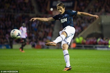 MU chật vật vượt ải Sunderland nhờ cú đúp của Januzaj