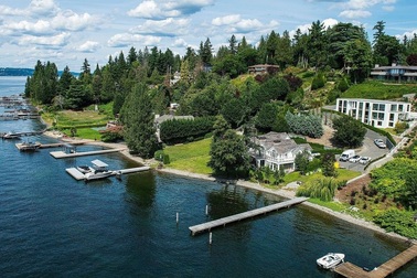 Khối bất động sản khổng lồ toàn "siêu" biệt thự của ông chủ đế chế Amazon