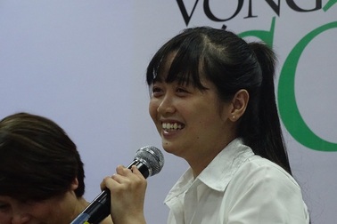 Cảm phục khát vọng sống của nữ sinh mồ côi bị dị tật 61%