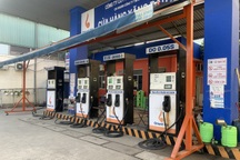 Trước giờ tăng giá, một cây xăng bị phạt vì chỉ bán tối đa 40.000 đồng