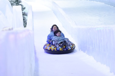 Trải nghiệm độc lạ tại 8WONDER Winter Festival