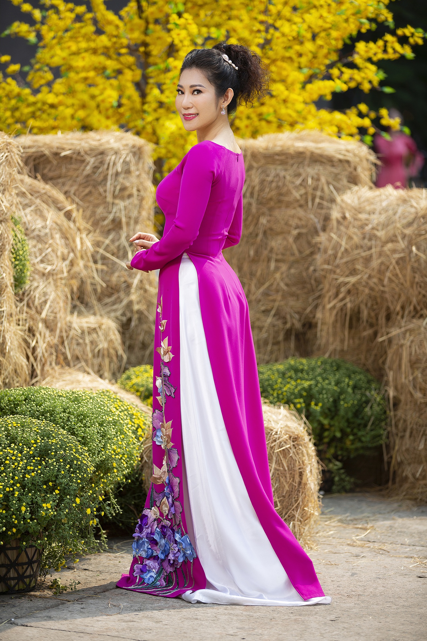 Đại ca Phượng Đê phim Những đứa con Biệt động Sài Gòn xuất hiện khác lạ - 6