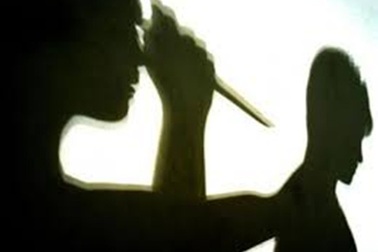 Gây gổ trước đám giỗ, chồng đâm vợ tử vong