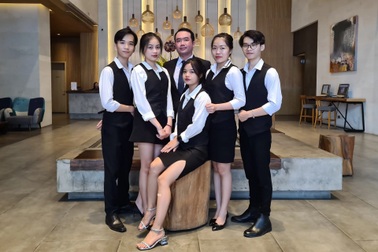 Nghề quản trị nhà hàng sẽ "sống" ra sao sau đại dịch Covid-19?