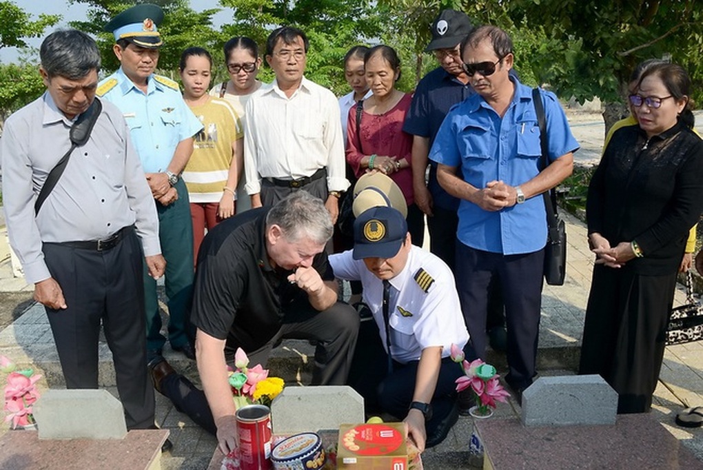 Trận không chiến và ký ức những người ở hai bên chiến tuyến - 4 Trận không chiến và ký ức những người ở hai bên chiến tuyến - 4