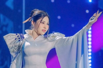 Cô gái dân tộc Thổ giành Quán quân Đấu trường ngôi sao, kể quá khứ chật vật