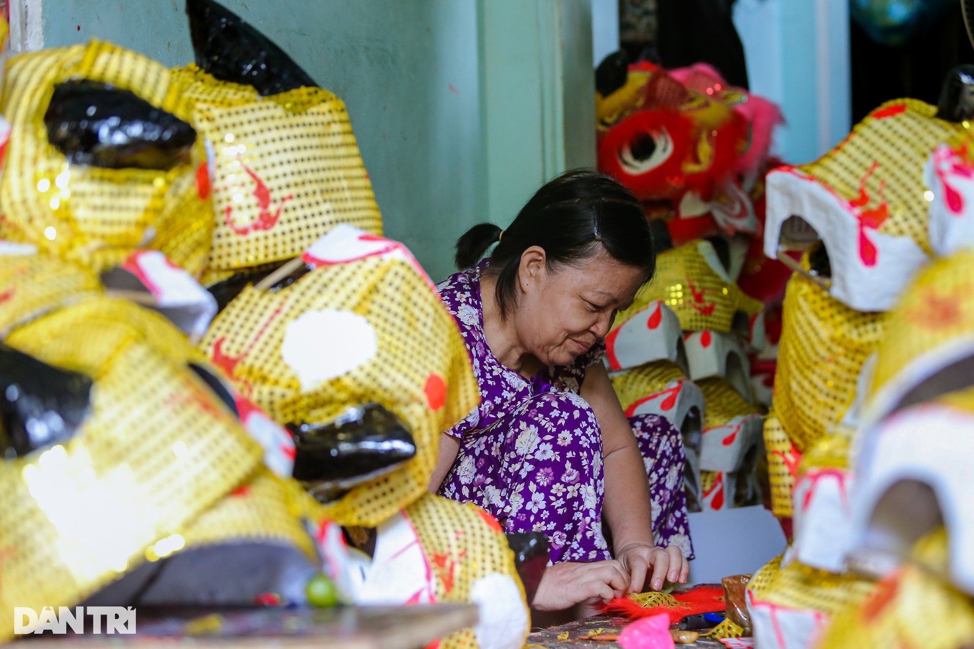 Khám phá xưởng làm đầu lân - sư - rồng độc đáo tại cố đô Huế - 7