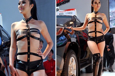 Người mẫu ô tô Trung Quốc lại "mặc mà như không"