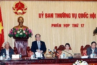Thường vụ Quốc hội nghe báo cáo lấy phiếu tín nhiệm