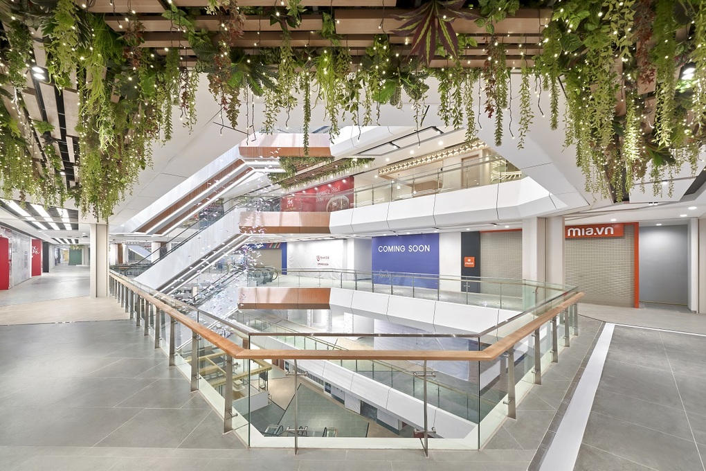 Diện mạo Vincom Mega Mall Grand Park - trung tâm mua sắm, vui chơi dịp hè 2024 - 2 Diện mạo Vincom Mega Mall Grand Park - trung tâm mua sắm, vui chơi dịp hè 2024 - 2