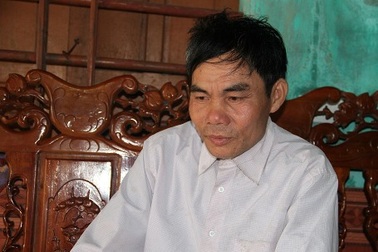 Một người dân bất ngờ bị hành hung, đánh đập