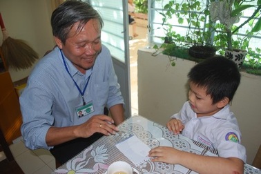 Một học sinh lớp 1 giải được toán lớp 3 