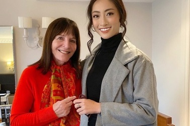 Chủ tịch cuộc thi Hoa hậu thế giới nhiễm Covid-19