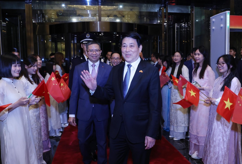 Chủ tịch nước Lương Cường bắt đầu chương trình làm việc tại Trung Quốc - 2 Chủ tịch nước Lương Cường bắt đầu chương trình làm việc tại Trung Quốc - 2