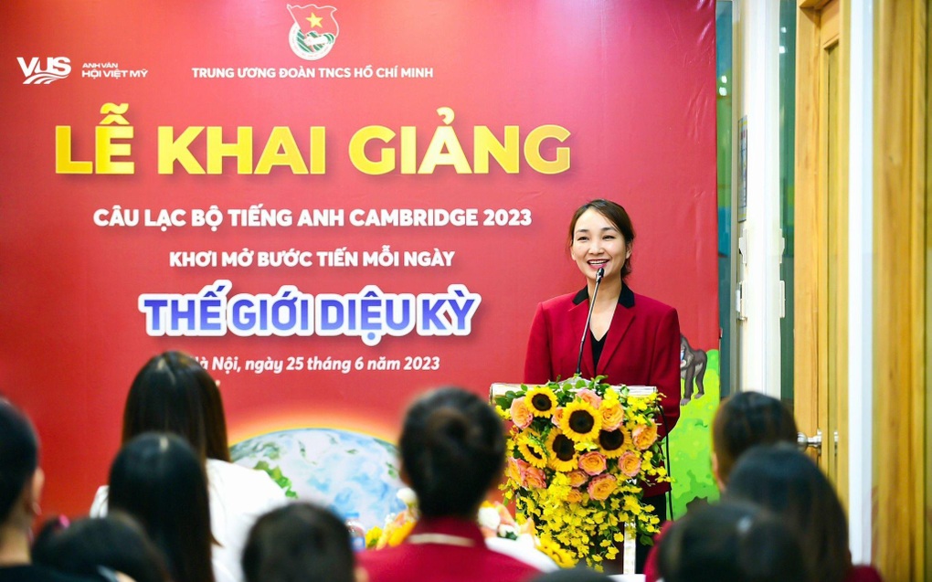 Ra mắt Câu lạc bộ tiếng Anh Cambridge miễn phí cho học sinh toàn quốc - 3 Ra mắt Câu lạc bộ tiếng Anh Cambridge miễn phí cho học sinh toàn quốc - 3