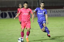 Ngoại binh lập hattrick, Sài Gòn FC nối dài mạch bất bại