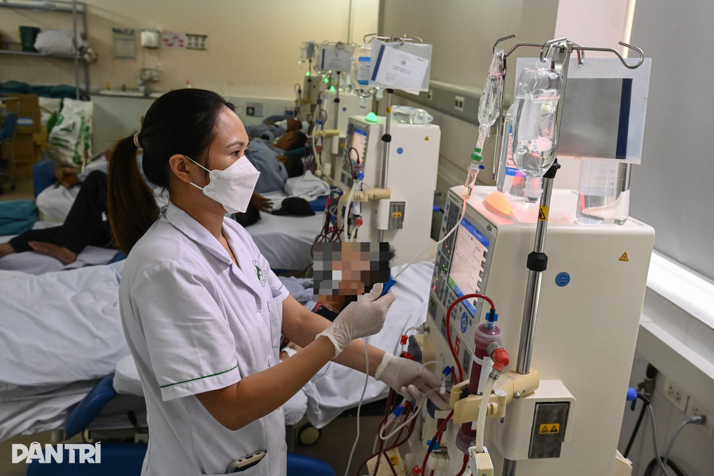 13 năm sống mòn vì chạy thận của cô gái 22 tuổi - 2 13 năm sống mòn vì chạy thận của cô gái 22 tuổi - 2